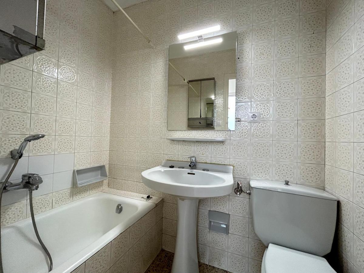 Apartamentos playa la Perola Roses Bagian luar foto